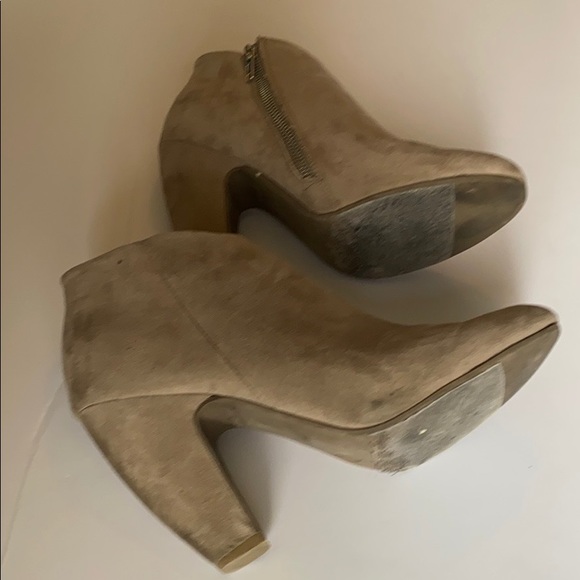 MOSSIMO Ankle Booties - Picture 3 of 6